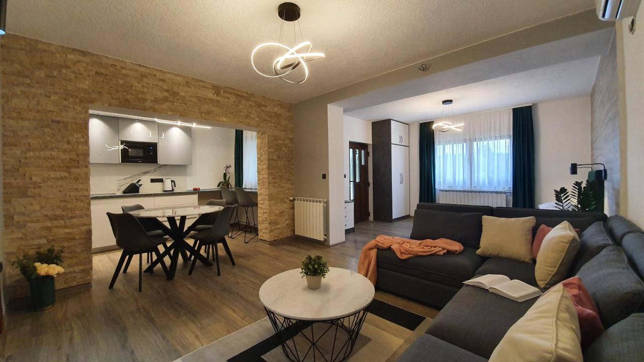 Apartments Lucic 斯诺基 外观 照片