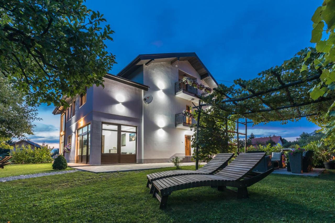 Apartments Lucic 斯诺基 外观 照片